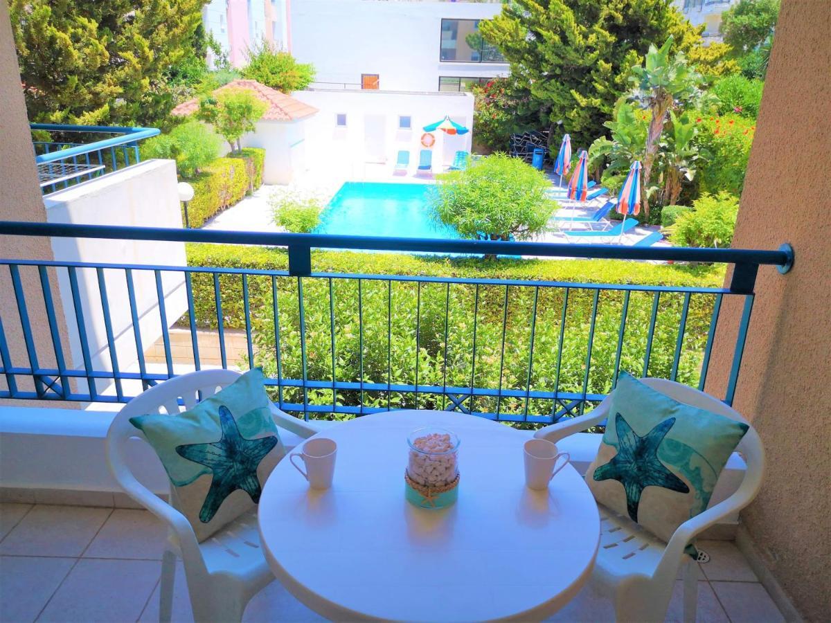 Perfectly Located 2Bdr/Pool+Near Beach+Free Wifi Appartamento Paphos Esterno foto